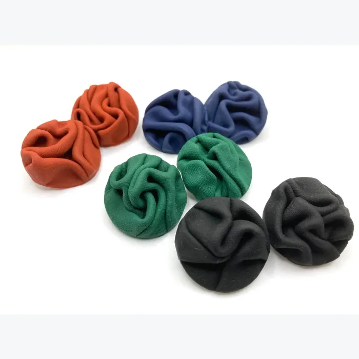 Boucles d’oreilles ILDA collection LES INDISCRÈTES , acier inoxydable, création artisanale，fait main en France en Ardèche