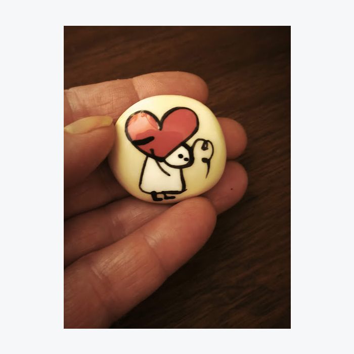 Bisous de poche : le poids de l'amour