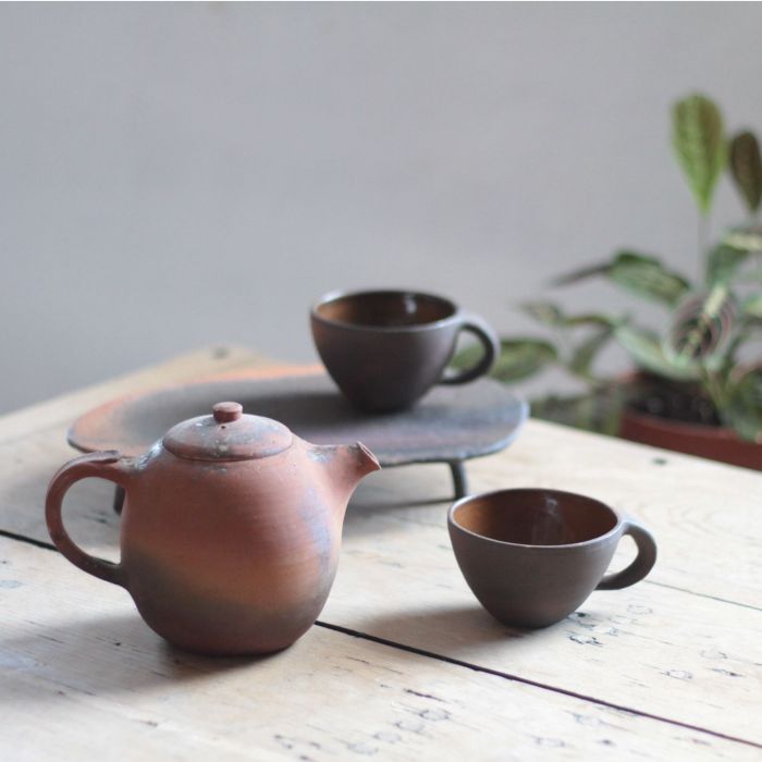 Tasse à thé en grès enfumé - ton sombre