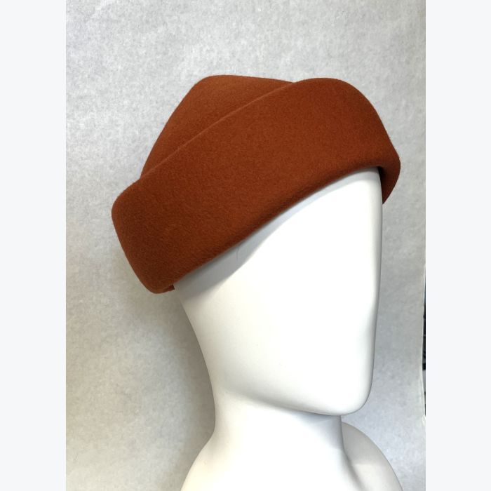 Lou, toque en feutre mérinos rouge