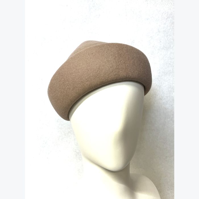 Lou, toque en feutre mérinos marron clair