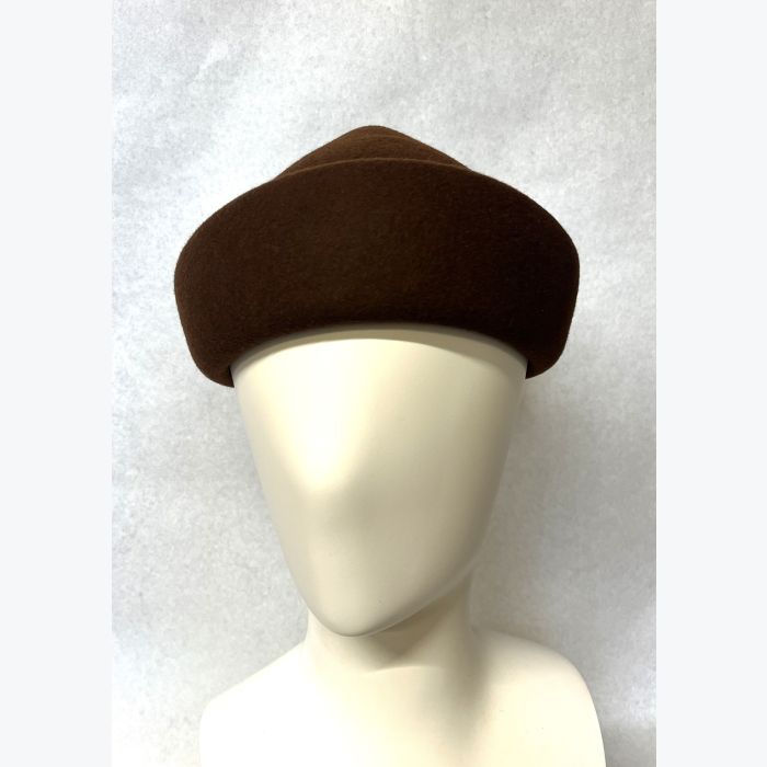 Lou, toque en feutre mérinos marron foncé