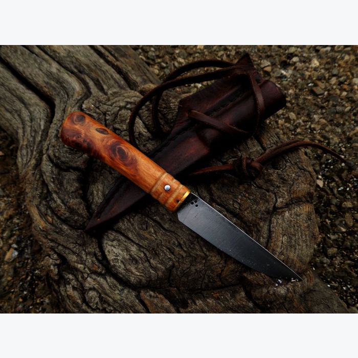 Petit Couteau droit en Cade et Laiton.