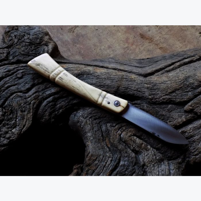 Couteau pliant 2 clous en bois de Chevreuil