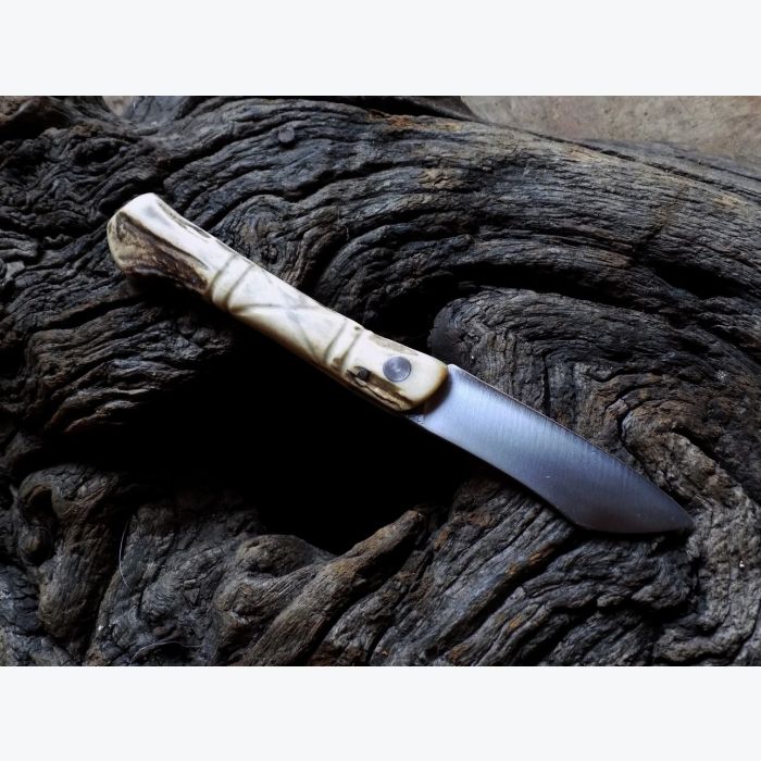 Couteau pliant 2 clous en bois de Chevreuil