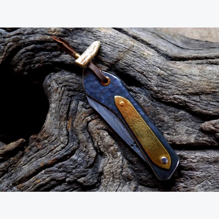 Couteau pliant 2 clous, lame damas & manche en Inox & Laiton
