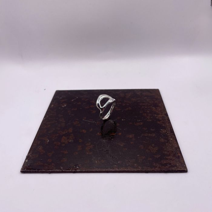 Bague en argent - Brûlure sculptée