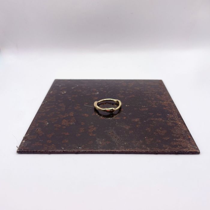 Bague en or jaune - Brûlure précieuse 1°