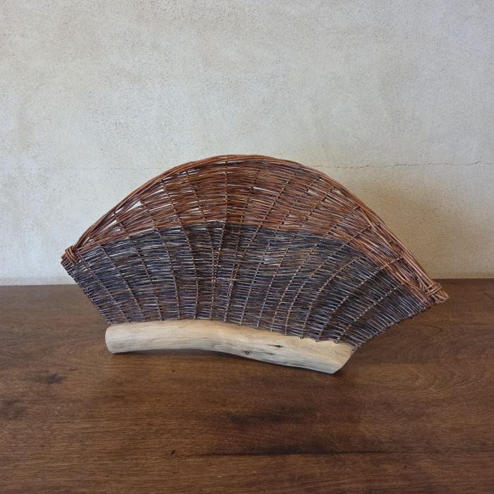 "Eventail" en osier brut sur bois de cade