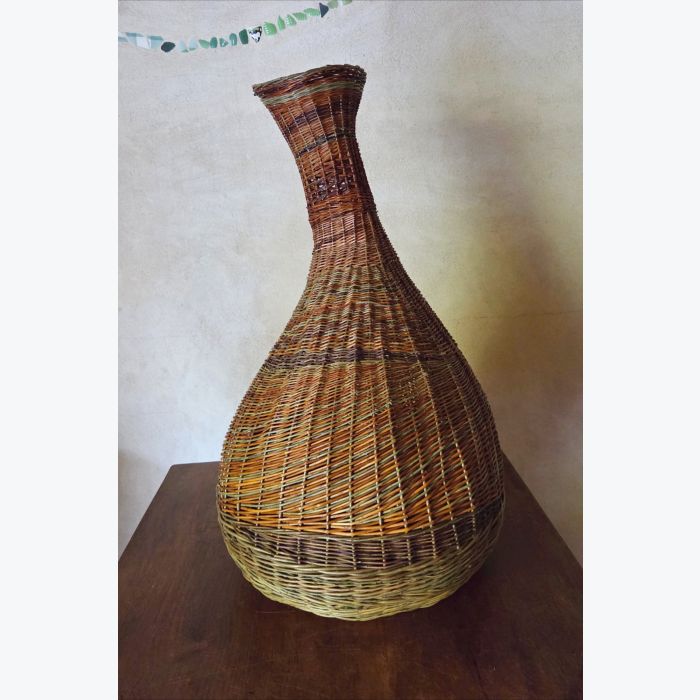 "Plop" est une grande bulle d'osier