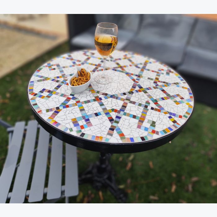 Table mosaïque  "labyrinthe", type bistro 60cm de diamètre