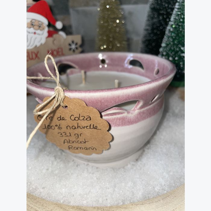Bougie artisanale rose, parfumée senteur abricot romarin