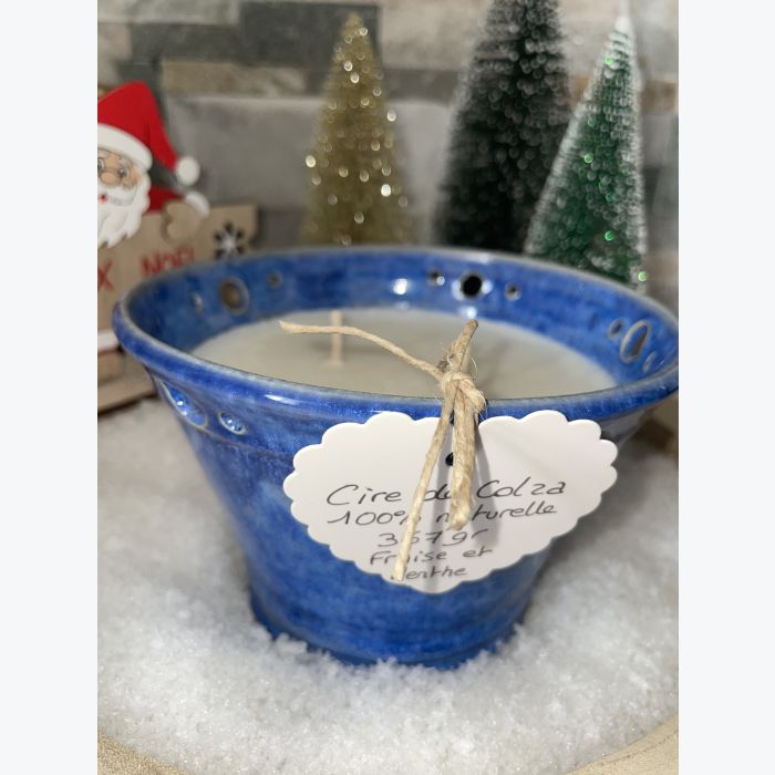 Bougie artisanale bleue, parfumée senteur fraise menthe