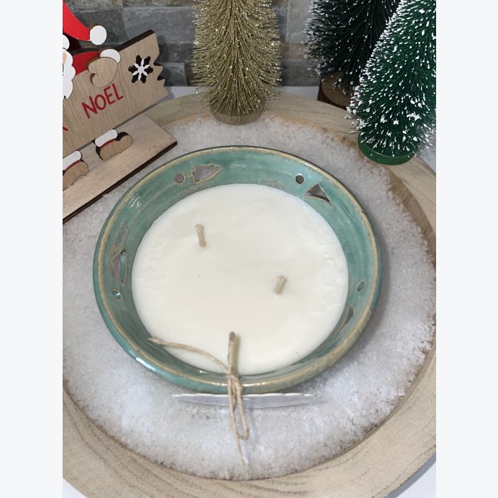 Bougie artisanale verte, parfumée senteur bois de rose