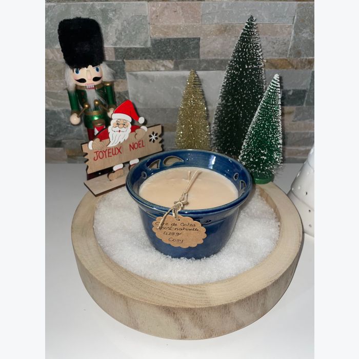 Bougie artisanale bleue, parfumée senteur cosy