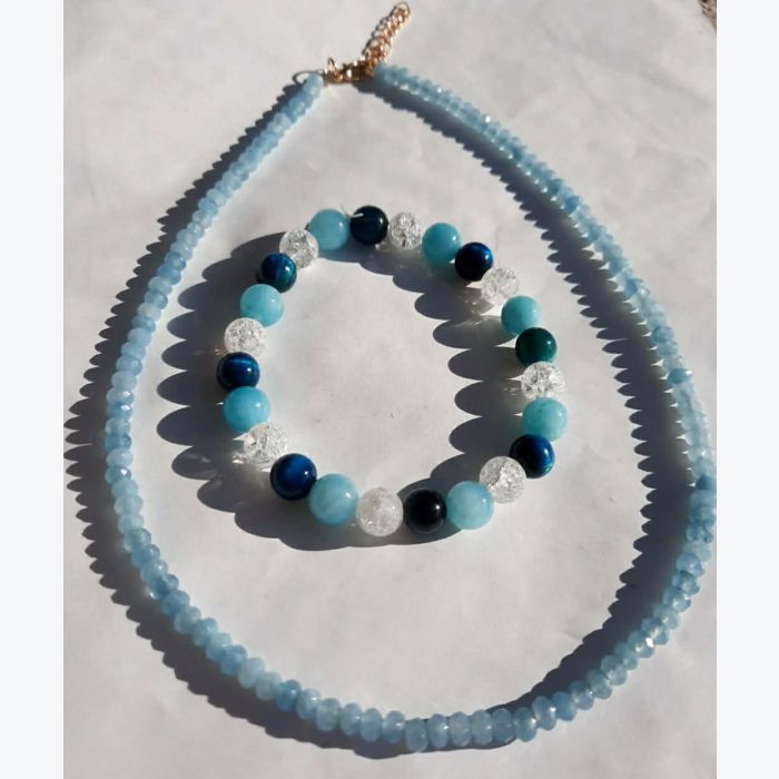 Bracelet en aigue marine, cristal de roche et oeil de tigre bleu