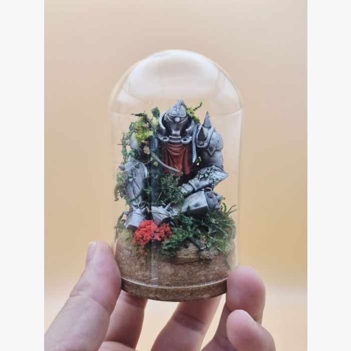 Diorama Alphonse sous cloche – Figurine artisanale inspirée de Fullmetal Alchimist