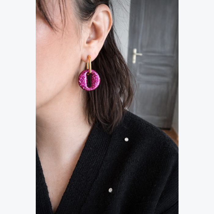Boucles d'oreilles avec pampilles en résine pailletée