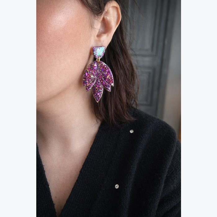 Boucles d’oreilles pendantes – Feuilles pailletées multicolores