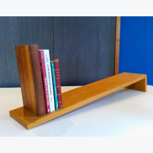 Etagère Seni oblique en châtaignier (taille L)