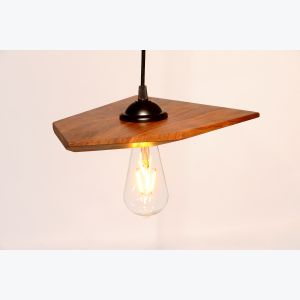 Suspension en noyer massif, design géométrique à facettes