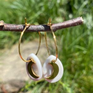 Créoles en porcelaine blanche