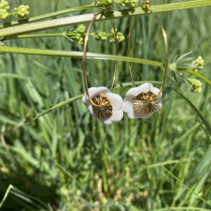 Créoles en porcelaine blanche