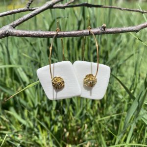 Créoles en porcelaine blanche