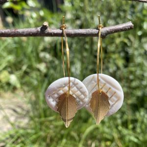 Créoles en porcelaine blanche