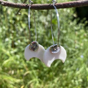 Créoles en porcelaine blanche