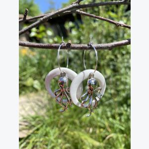 Créoles en porcelaine blanche