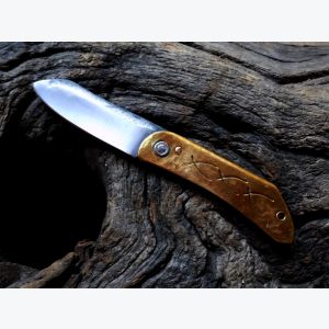 Couteau pliant 2 clous en Laiton