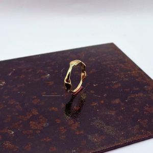 Bague en or jaune - Brûlure précieuse 1°