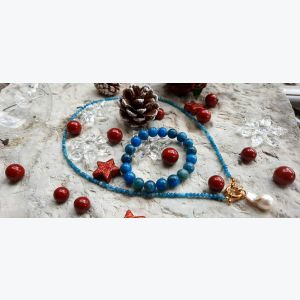 Collier en pierres naturelles d'apatite et en perle de nacre