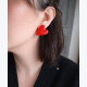 Boucles d’oreilles puces – Cœur rouge